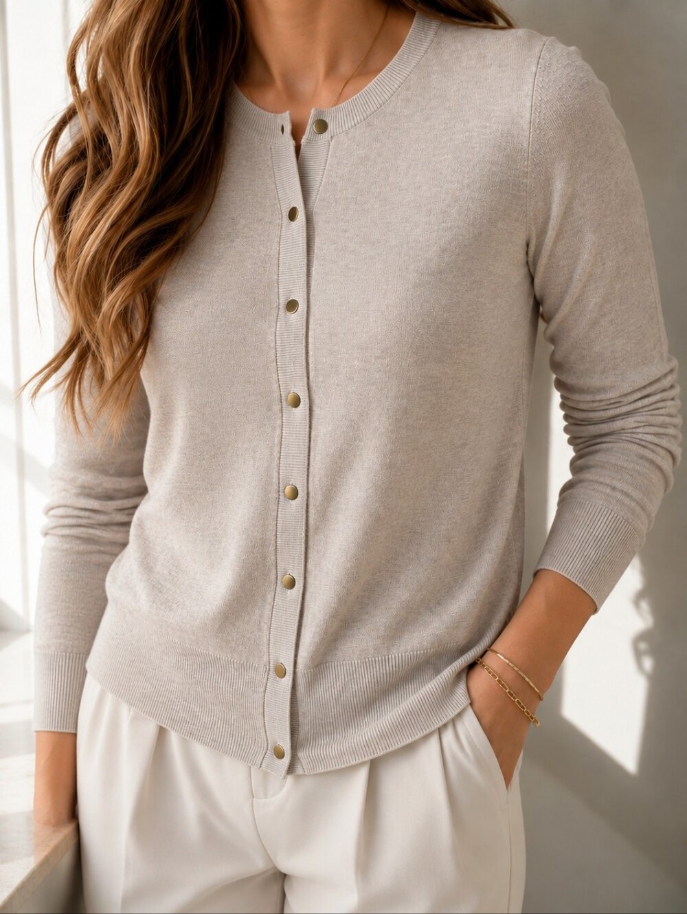 Iyla M Medium Oatmeal Beige Viscose Knit Cardigan Sweater Brass Snap Buttons